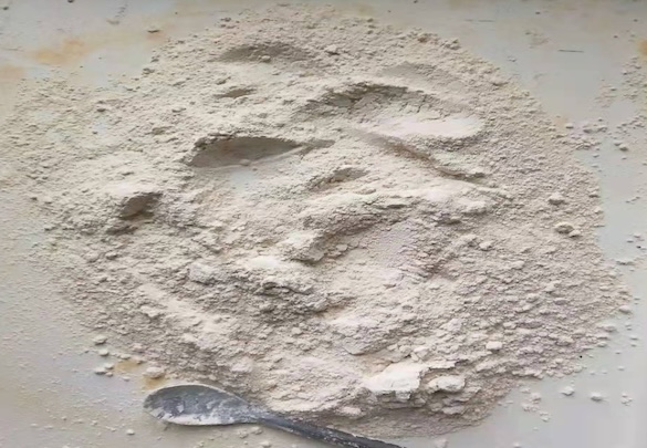 Appearance image for 4-(3,4-dichloro-2-fluorophenylamino)-7-methoxyquinazolin-6-yl acetate
